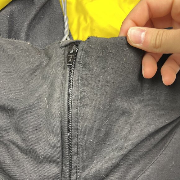 Y2K Analog AG Unlikely Futures By Burton Black Snowboarding XL* Jacket Read* - Picture 12 of 16